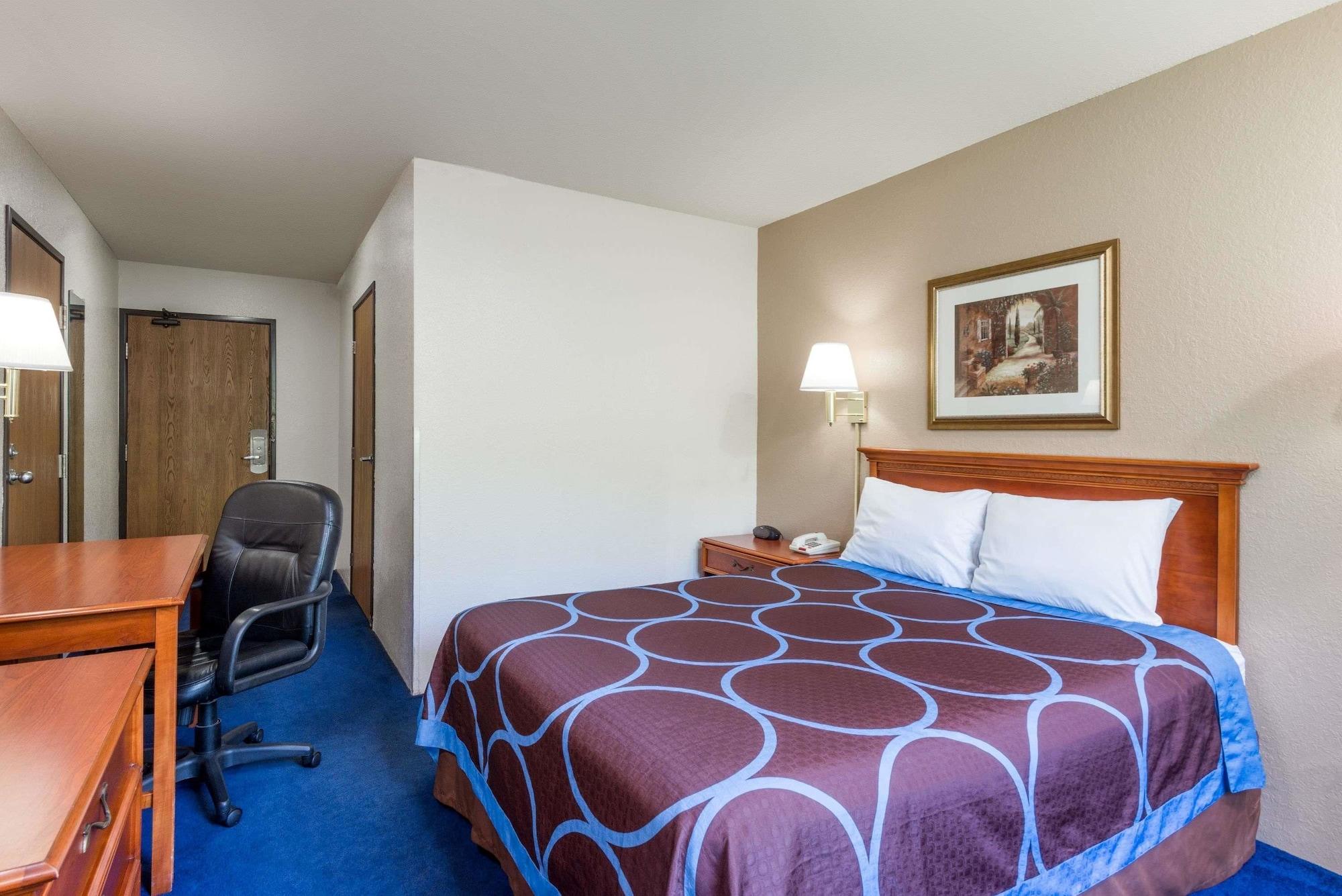 Super 8 By Wyndham 2*